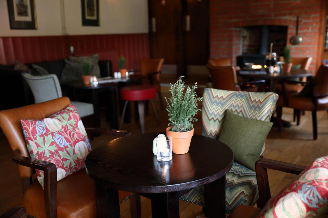The Rising Sun Hotel Coltishall Exterior photo