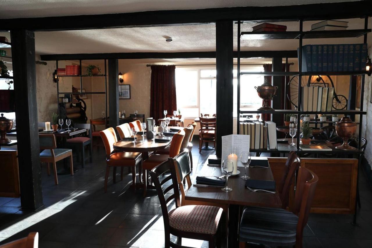 The Rising Sun Hotel Coltishall Exterior photo